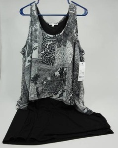 lot 78 image: Notations Womans NWT Size 3x Tunic Black White Grey Express Wrap-Style Dress