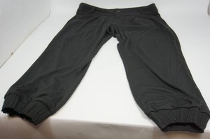 lot 86 image: G By Guilani Womans NWT Size 22w Black Capri Pant Double ButtonPocket Zipper Belted Front Banded Elastic Cuffs