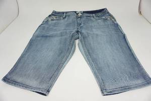 lot 103 image: Indigo Thread Co. Womans NWT Size 20W Stitched Designer Capri Jeans Pant