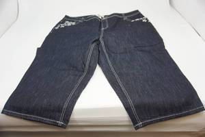 lot 104 image: Indigo Thread Co. Womans NWT Size 20W Stitched Designer Capri Jeans Pant
