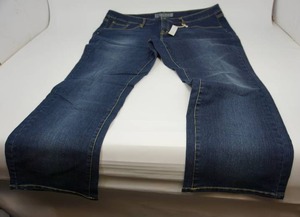 lot 107 image: SKINNY JEANS 2 Womans NWT Size 26WP Blue Denim Jeans Pant