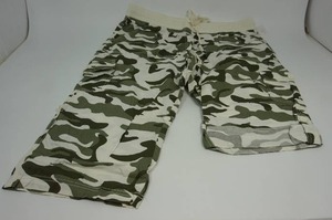 lot 114 image: Woman Within Ladies NWT Size 24W Camo Elastic Tie-Front Waist Buttoned Cuff Capri Pant