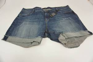 lot 126 image: KUT From the Kloth Womans NWT Size 22W Designer Blue Jean Cuffed Shorts
