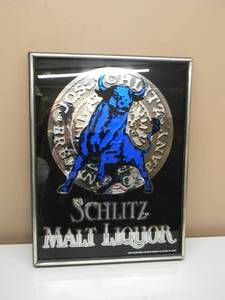 RARE - SCHLITZ MALT LIQUOR THE BULL BAR SIGN  MIRROR - FANTASTIC PIECE - VERY NICE - APPROX 16 By 21 - SEE PICTURES