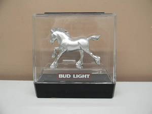 VINTAGE BUD LIGHT BAR TOP LIGHTED CLYDESDALE - WORKS - NICE - AWESOME OLD SCHOOL PIECE - APPROX 10W By 10H By 3.25D - SEE PICTURES