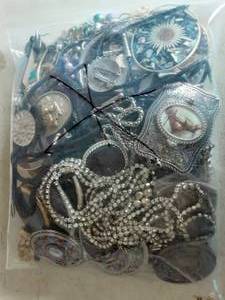 lot 17 image: Bag Lot Of Assorted Jewelry