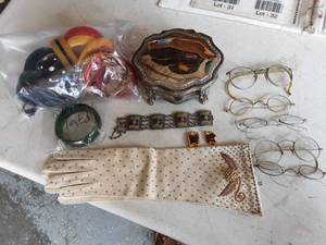 lot 36 image: Vintage Wire Rim Spectacles, Beaded Gloves, Bakelite & Other Bangle Bracelets