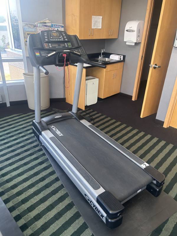 Cybex discount 425t treadmill