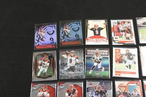lot 76 image: Joe Burrow Football Card Lot  20 Cards w 2020 Select Rookie Card