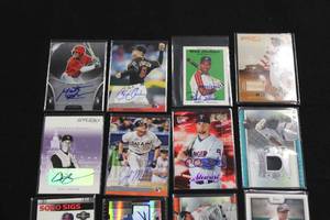 lot 82 image: Baseball Card & Relic Lot  16 Autograph & Relic Cards