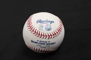 lot 15 image: Chipper Jones Sweet Spot Autograph Baseball  MLB COA #LH013922