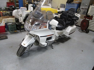 lot 7 image: 1999 Honda Goldwing SE