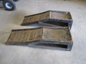 lot 65 image: Car Ramps