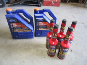 lot 64 image: Oil & Octane Booster