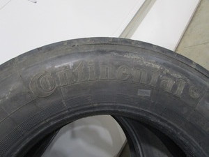 lot 15-C image: (2) Continental 27580R 22.5 Truck Tires