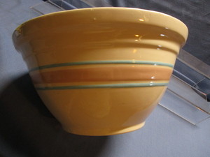lot 22 image: Blue  Pink Band #12 Bowl