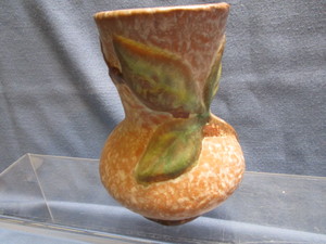 lot 28 image: Weller Vase