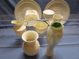 lot 103 image: Belleek
