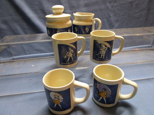 lot 125 image: Mortons Salt Cups, Cream & Sugar