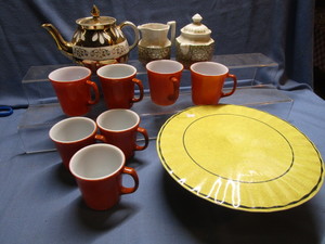 lot 131 image: Teapot, Cakestand, Mugs, Cream & Sugar