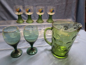 lot 150 image: Green Pitcher, German Stems