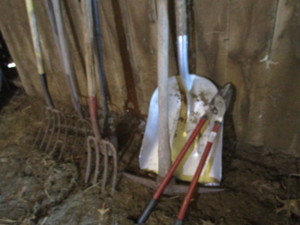 lot 168 image: Scoop, Auger, Forks