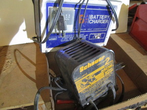 lot 174 image: Battery Chargers