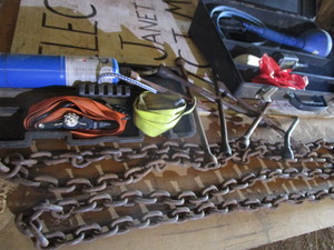 lot 176 image: Log Chain