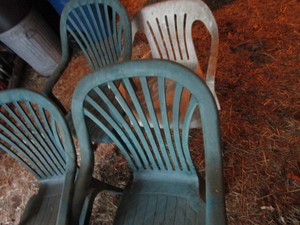 lot 186 image: Patio Chairs