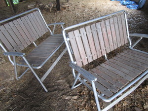 lot 195 image: Folding Benches