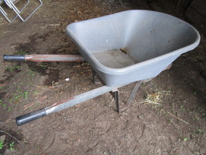 lot 197 image: Wheelbarrow