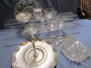 lot 218 image: EAPG, Vintage Aluminum Tray