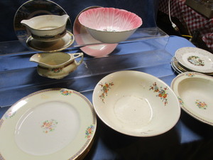lot 220 image: China