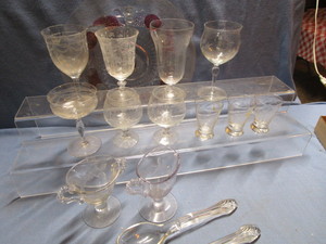 lot 221 image: Etched Glasses, Platter
