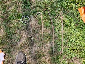 Lot of (4) Short Stakes