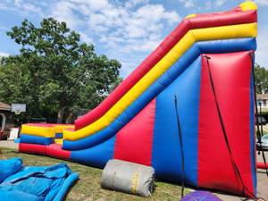 2004 E-Inflatables Giant Slide