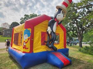 2005 Party Zone Dr. Seuss Cat in the Hat Jumper