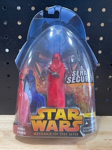 lot 18 image: Star Wars Revenge of the Sith Royal Guard Action Figure