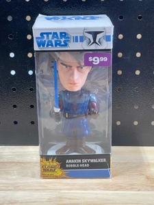 lot 31 image: Star Wars Anakin Skywalker Bobble Head