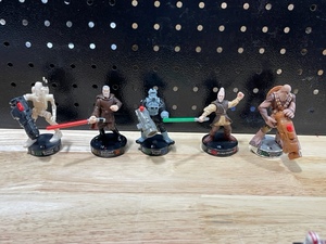 lot 35 image: Star Wars Attacktix Action Figures