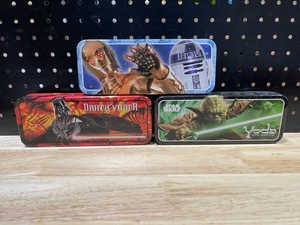 lot 42 image: Star Wars Metal Tins