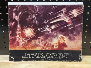 lot 1 image: Original 1977 Star Wars Movie Souvenir Program