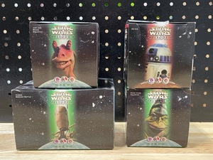 lot 49 image: Star Wars Collectible Toys Lot of 4