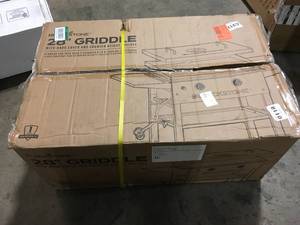 Blackstone 28 in. 2-Burner Propane Gas Griddle (Flat Top Grill) Station in Black with Hard Cover customer returns see pictures