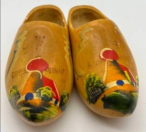 Vintage Dutch Childrens Wooden Clogs Hand Painted