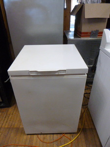 lot 6 image: Whirlpool Chest Freezer