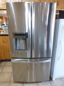 lot 2 image: Kenmore Elite French Door RefrigeratorFreezer