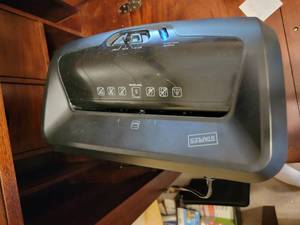 lot 105 image: Office Paper Shredder