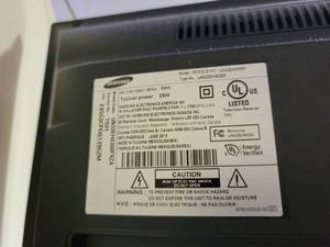 lot 106 image: 32 Samsung TV