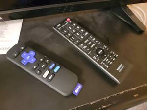 lot 108 image: Toshiba 32 Inch TV